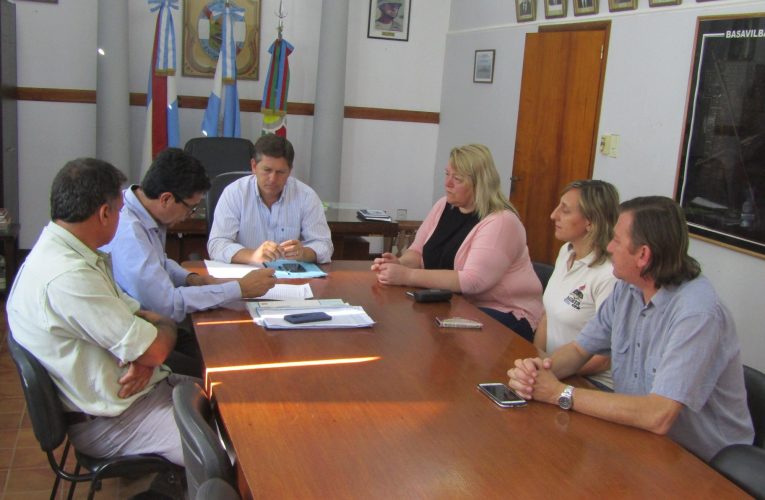 Acta acuerdo del Municipio de Basavilbaso con AGMER para la temporada de verano 19/20 en el Polideportivo