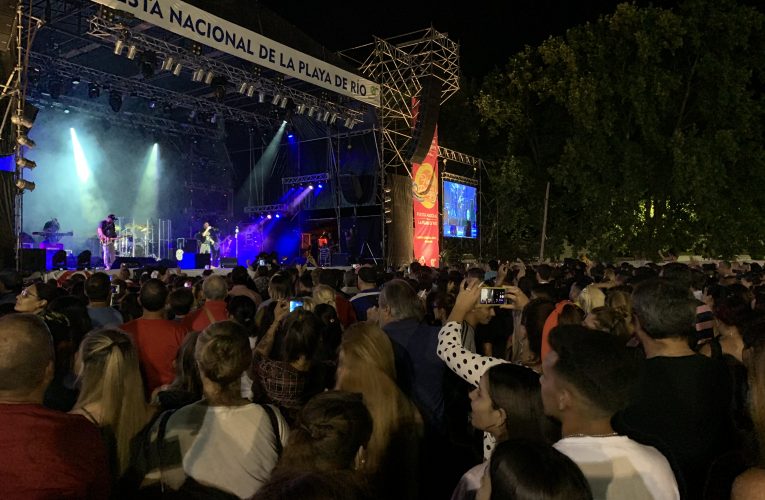 Ke Personajes y La Beriso cerraron la segunda noche de la Fiesta Nacional de la Playa de Río