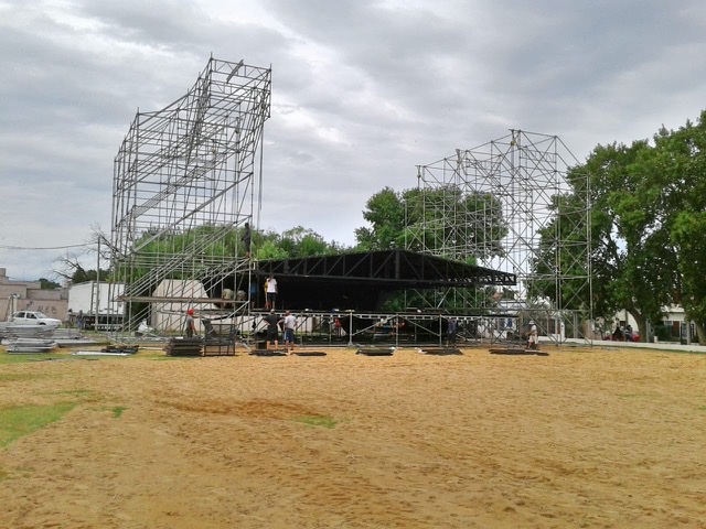 Este martes se abre el escenario de la Fiesta de la Playa con entrada gratuita