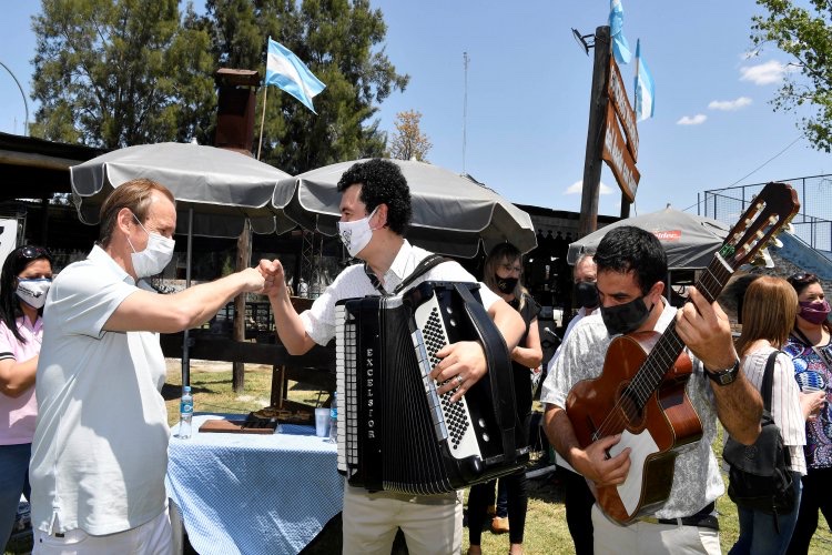 Bordet anunció el lanzamiento de la temporada turística en Entre Ríos en la primera semana de diciembre