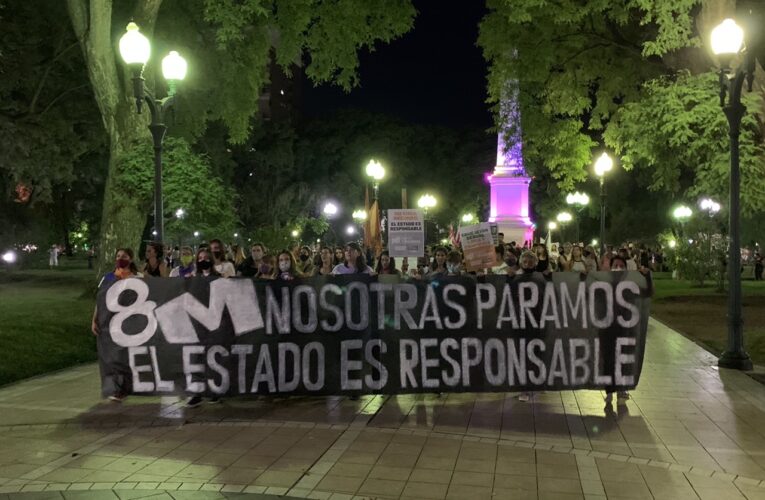 Multitudinaria marcha por el 8M en Concepción del Uruguay