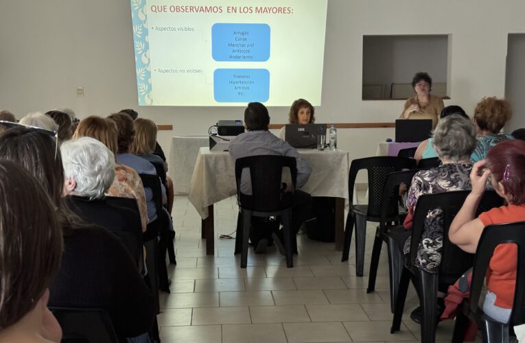 Se realizó en el Centro de Jubilados Provinciales una charla sobre “Envejecimiento y ocupación del adulto mayor”