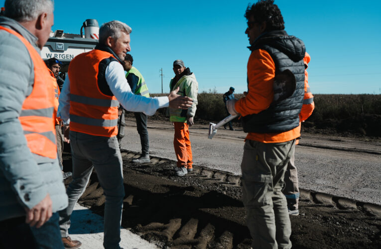 La provincia adjudicó el primer grupo de obras del Plan de Recuperación de Caminos y Rutas